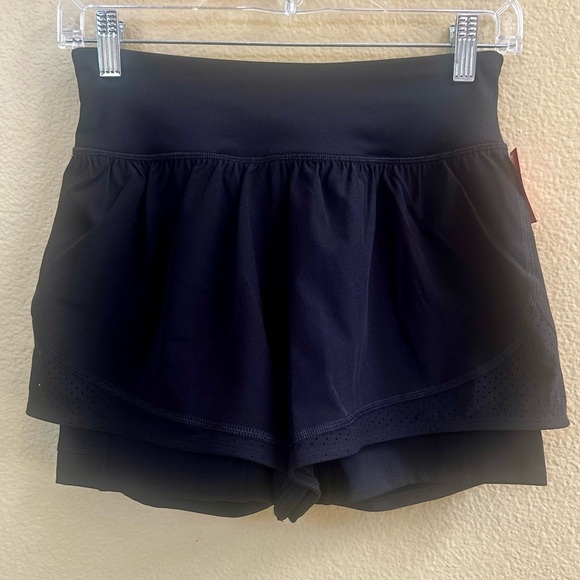 SPANX Black “Get Moving Shorts” With Compression Layer Size Small New With Tags! - Picture 11 of 15
